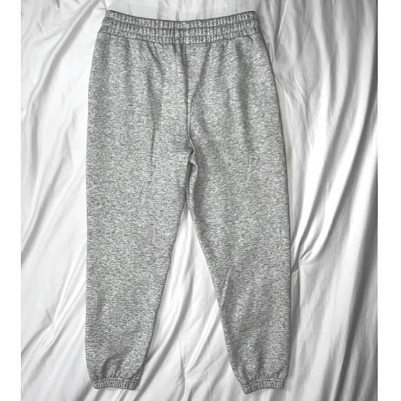 Fabletics Go-To Sweatpant in Light Grey Heather Size Small - Picture 3 of 4